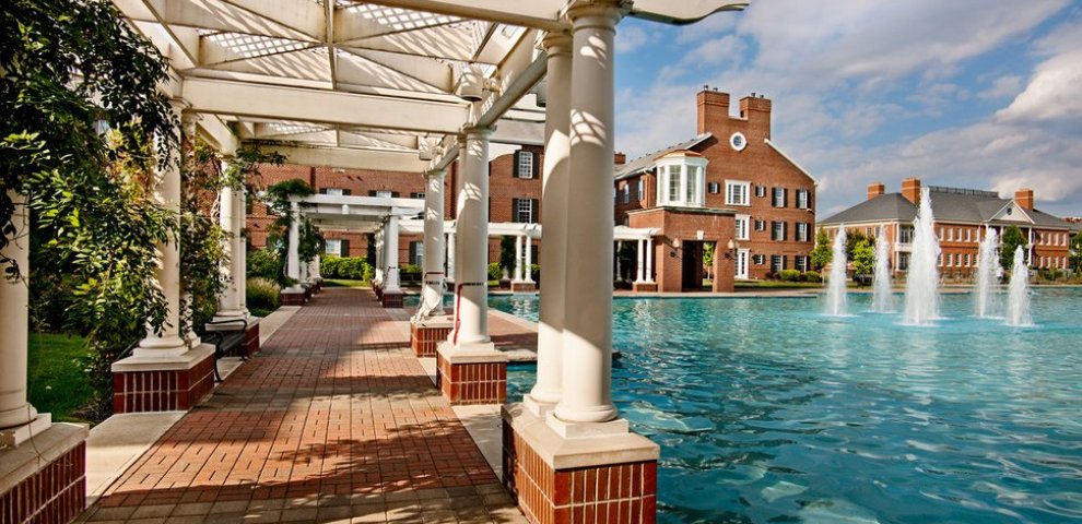 Carmel Center Luxury Apartments & Townhomes