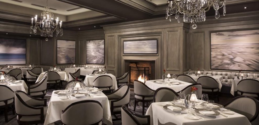 What are luxury Hotels?