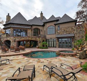 Luxury N Carolina lakefront Property