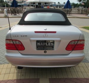 Naples luxury car Dealer