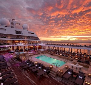 What are the luxury cruise Lines?