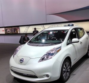 What luxury car does Nissan make?